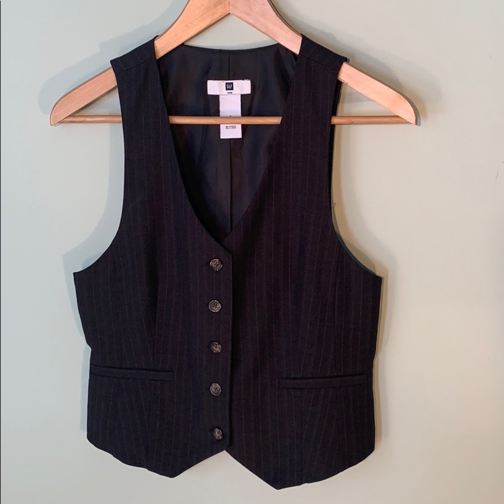 Menswear style pinstripe vest. Small